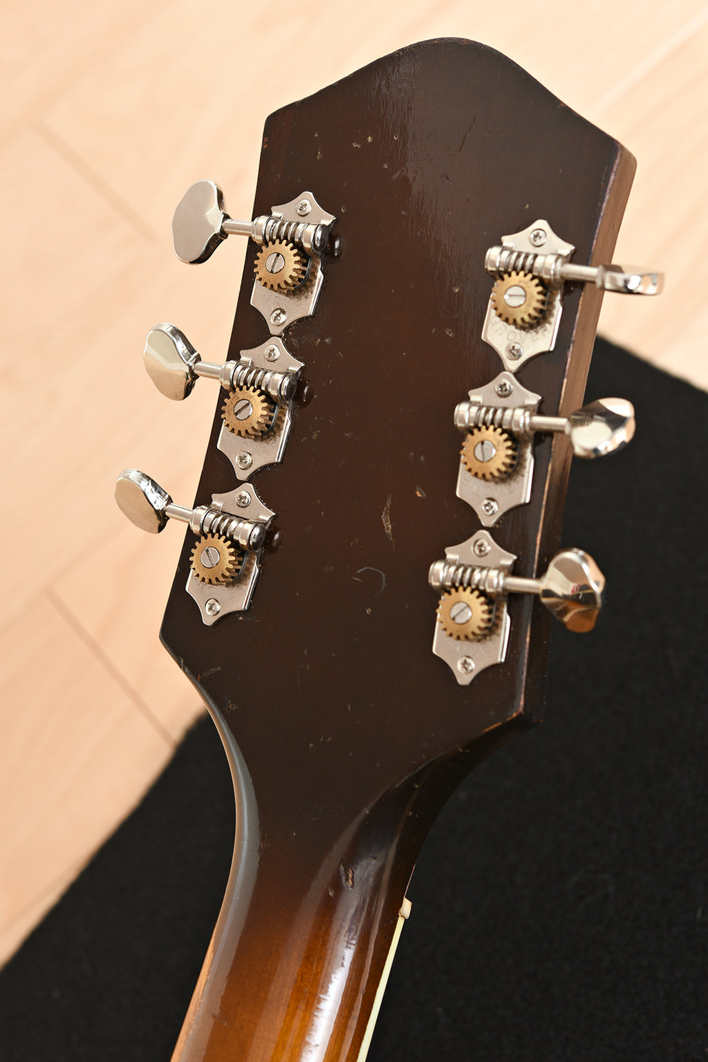 1959 Harmony H-1310