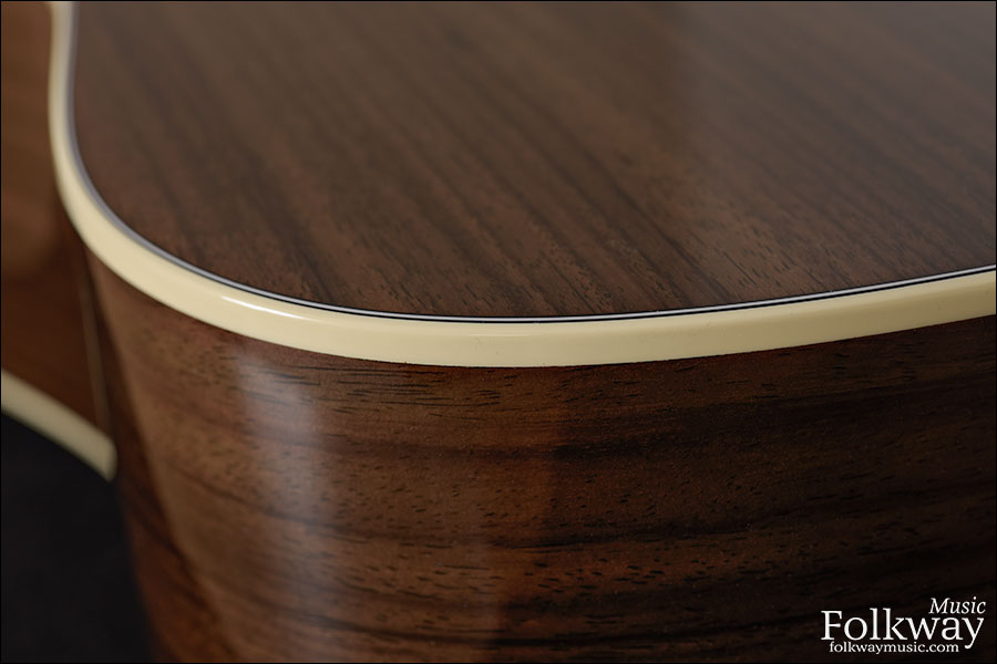 Martin HD-28 (discontinued spec)