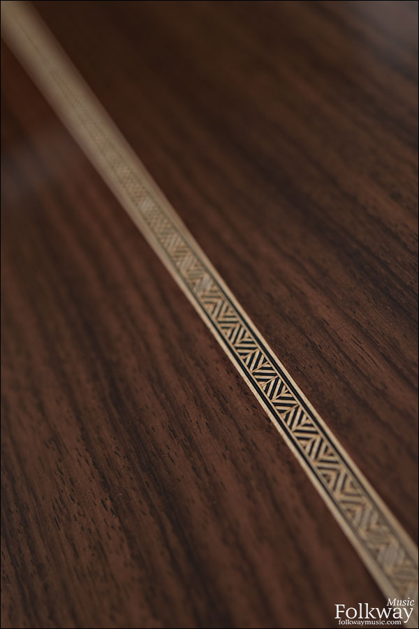 Martin HD-28 (discontinued spec)