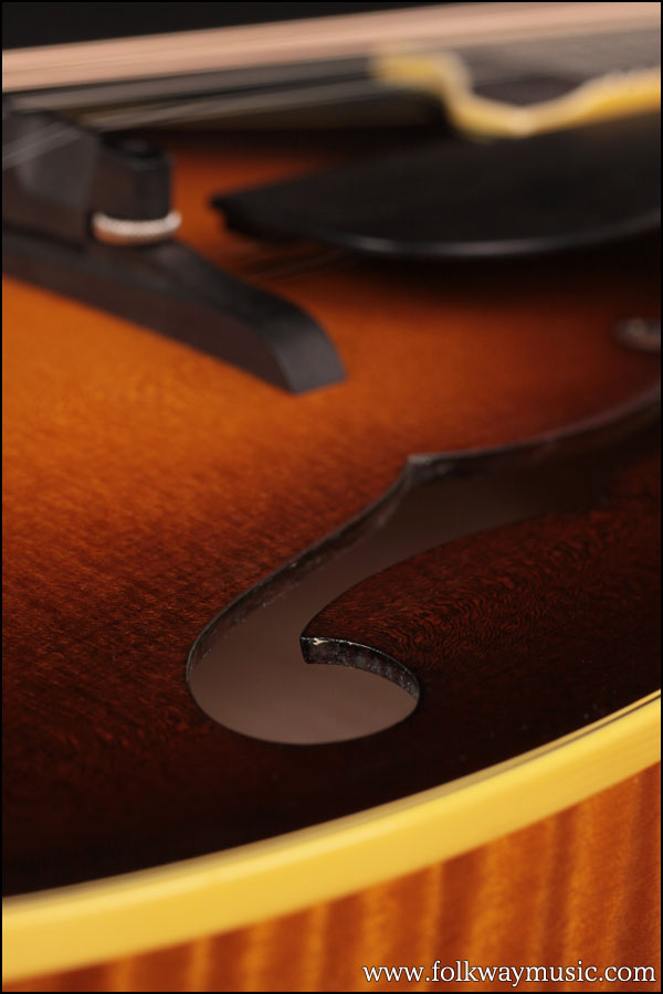 2005 Michael Heiden A Deluxe