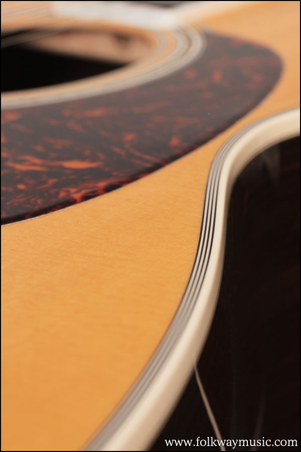 2003 Martin J-40