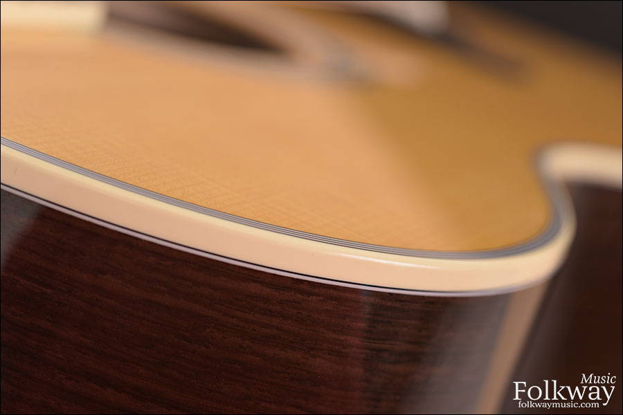 Martin J-40 (discontinued spec)