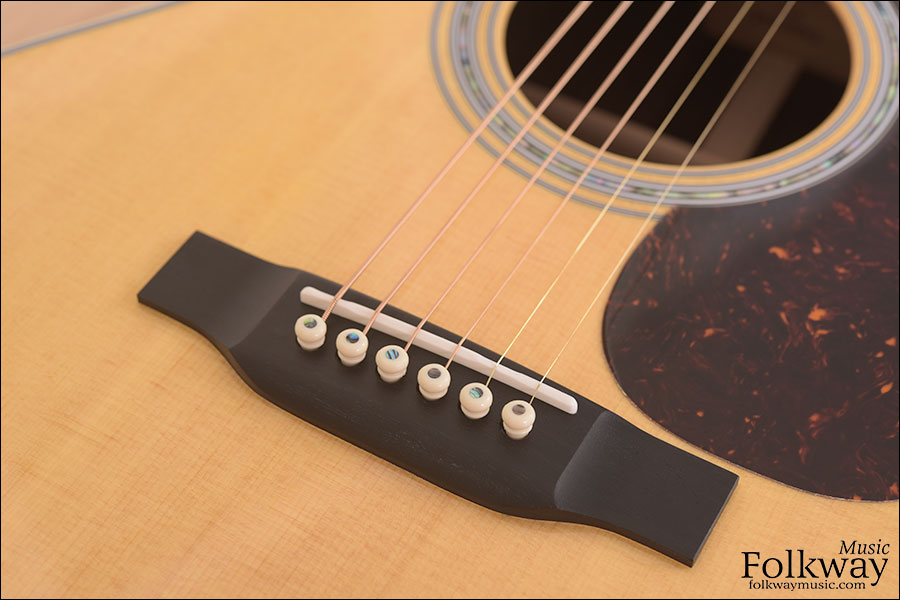 Martin J-40 (discontinued spec)