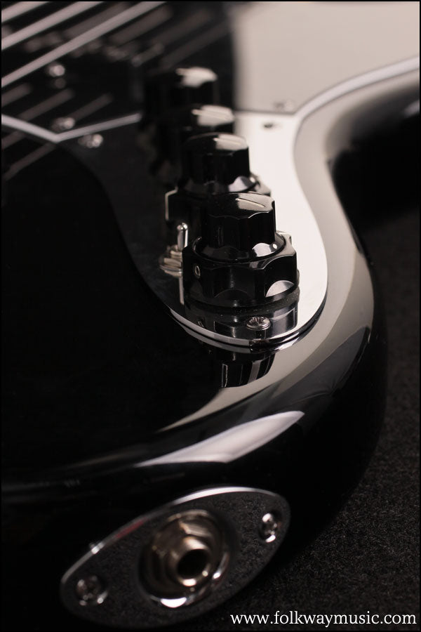 2011 Fender American Deluxe Jazz Bass