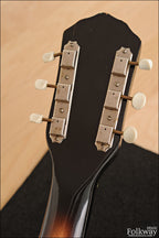 1959 Kay K-24 with DeArmond