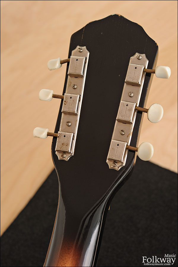 1959 Kay K-24 with DeArmond