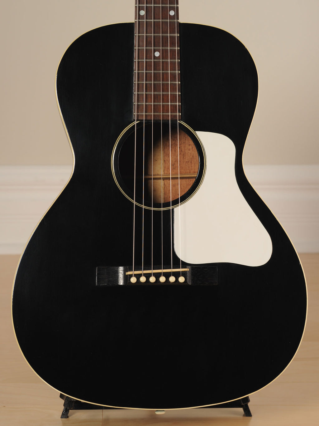 1932 Gibson L-0