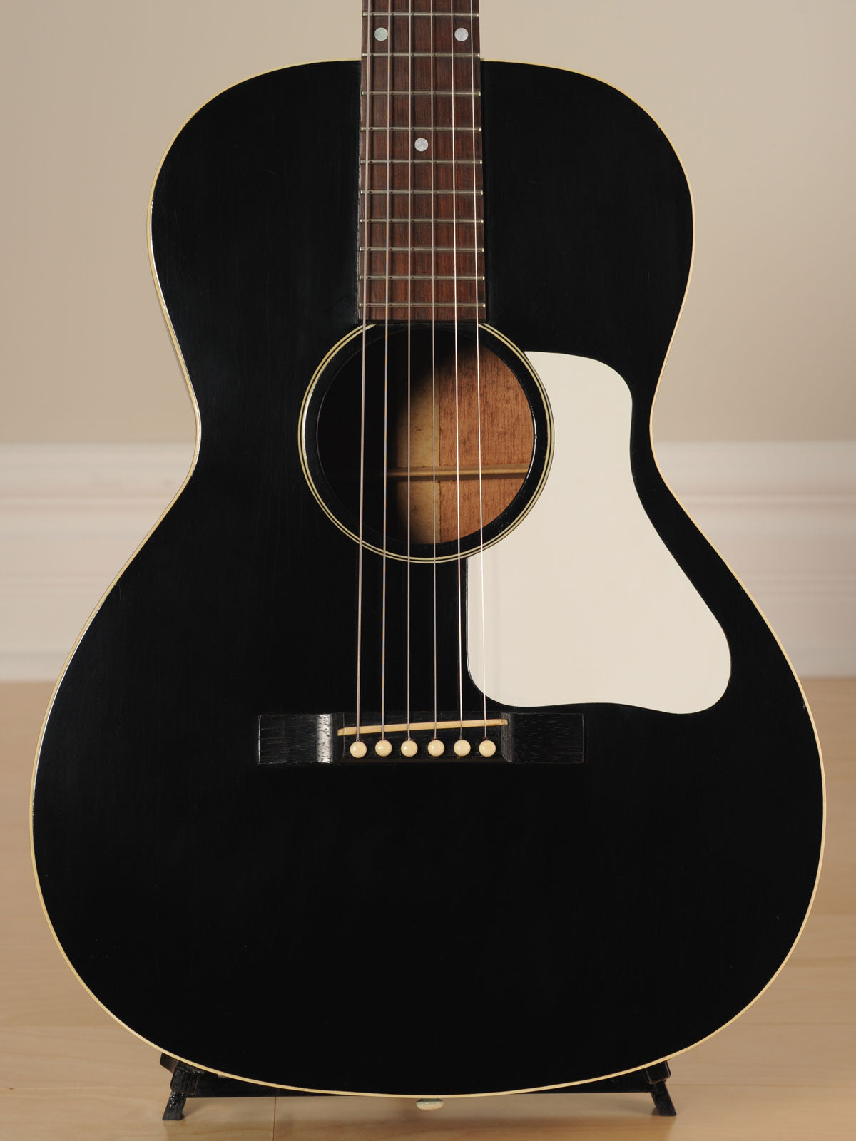 1932 Gibson L-0