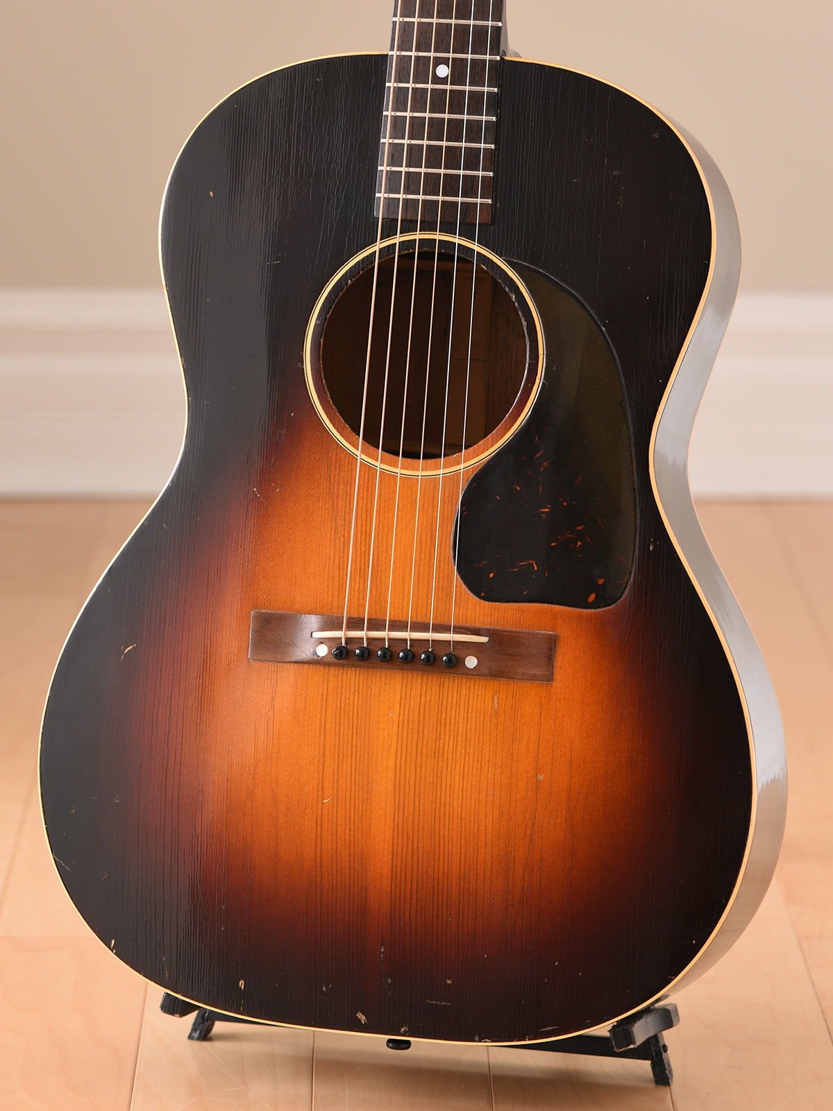1944 Gibson Banner LG-2