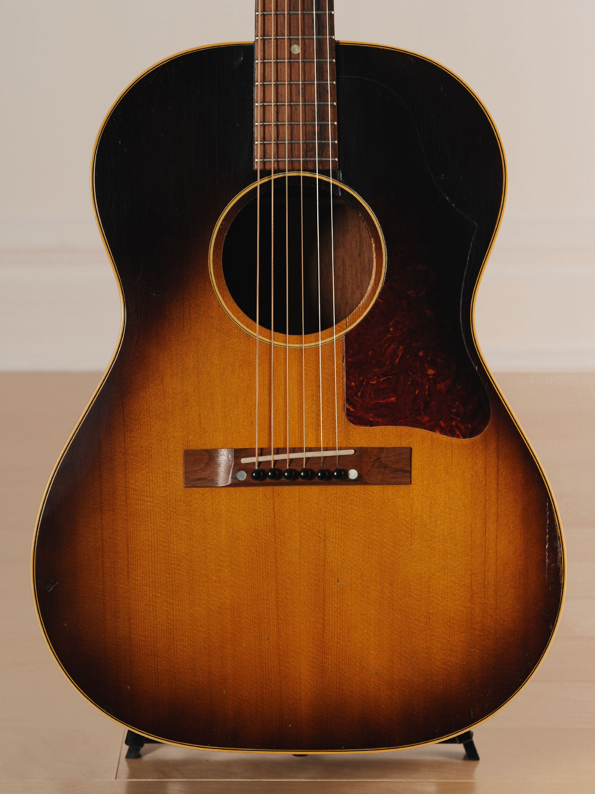 1957 Gibson LG-2