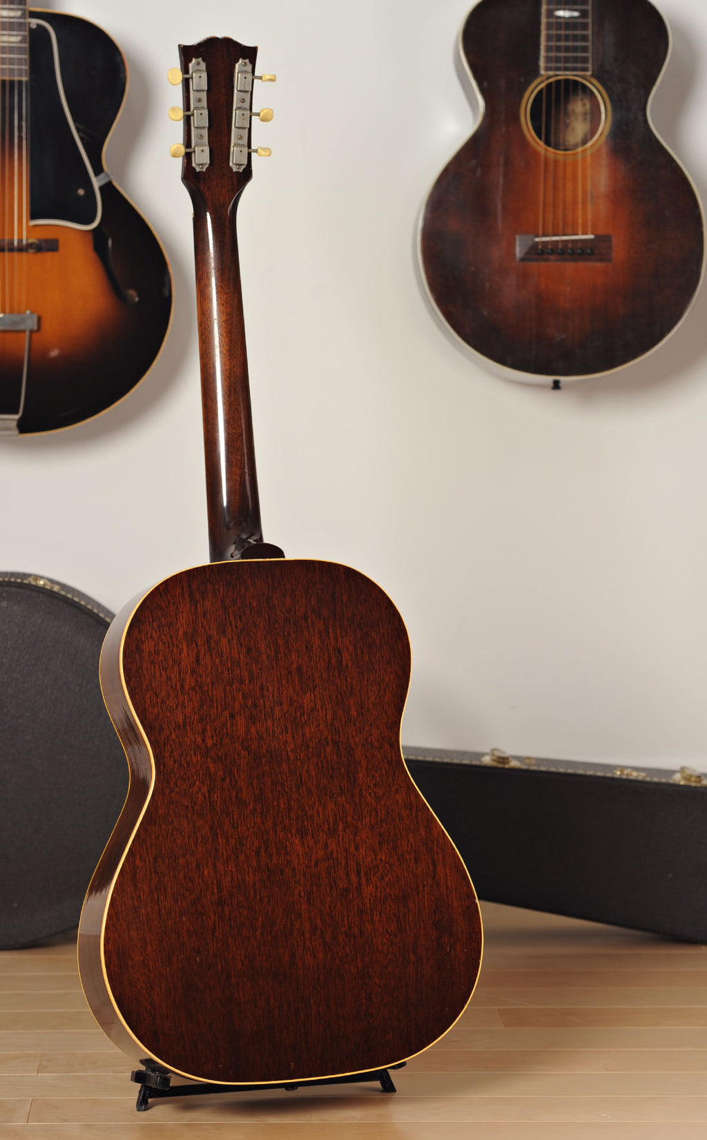 1957 Gibson LG-2