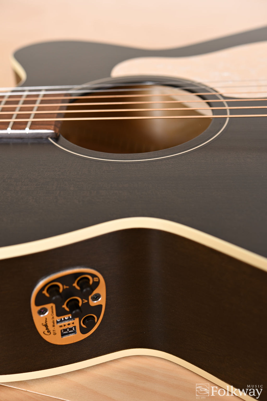 Art & Lutherie Legacy Faded Black