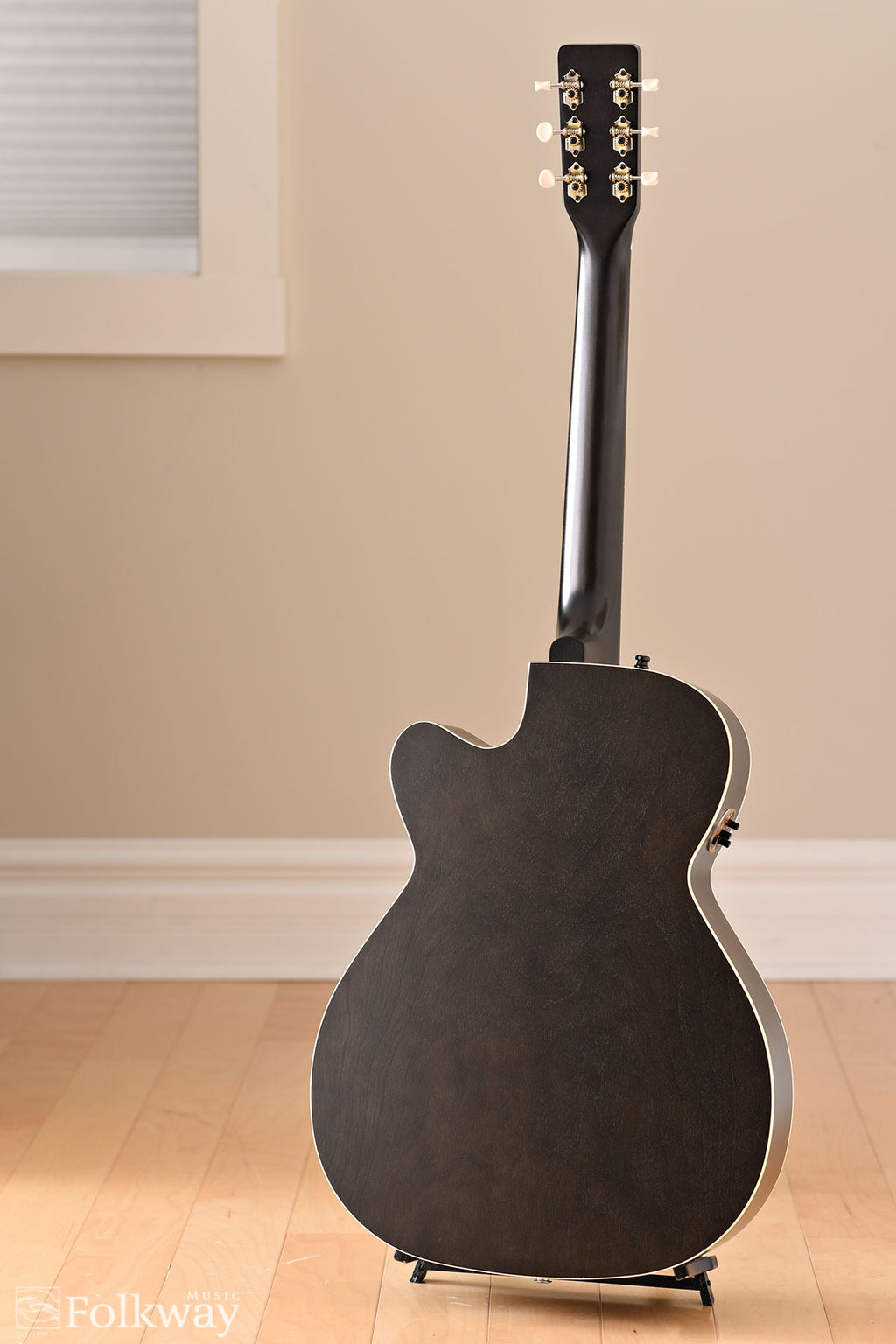Art & Lutherie Legacy Faded Black
