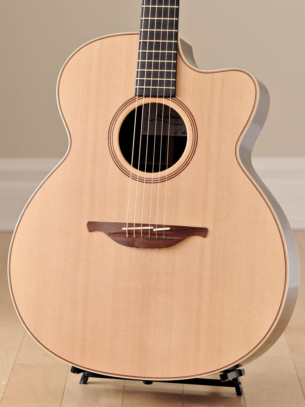 2010 Lowden 0-32C
