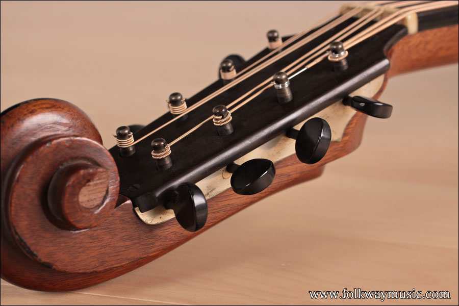 1922 Lyon and Healy Style A Mandocello