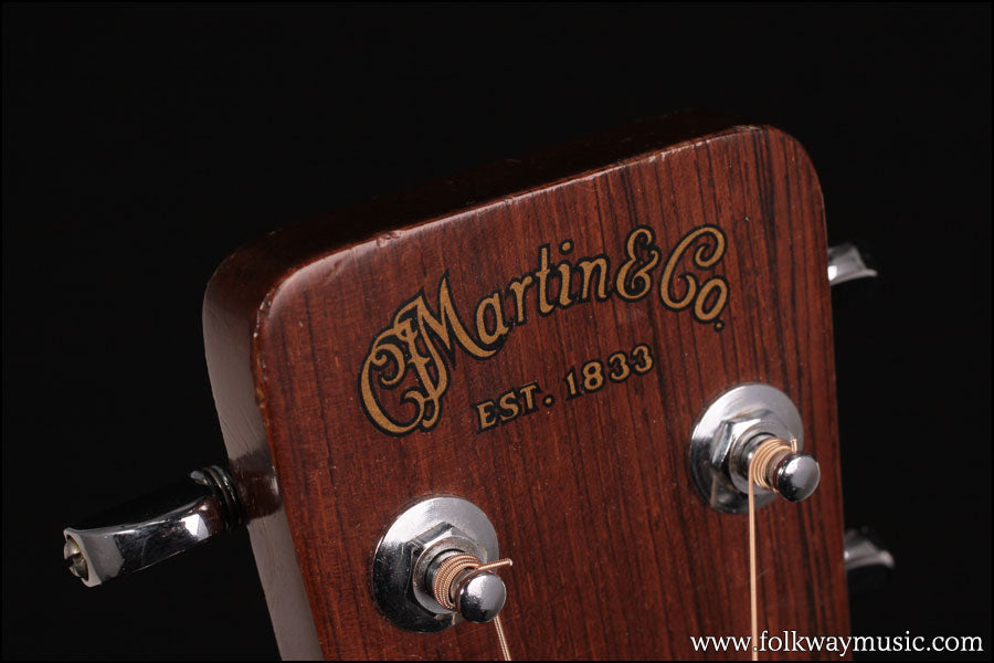 1967 Martin D-18