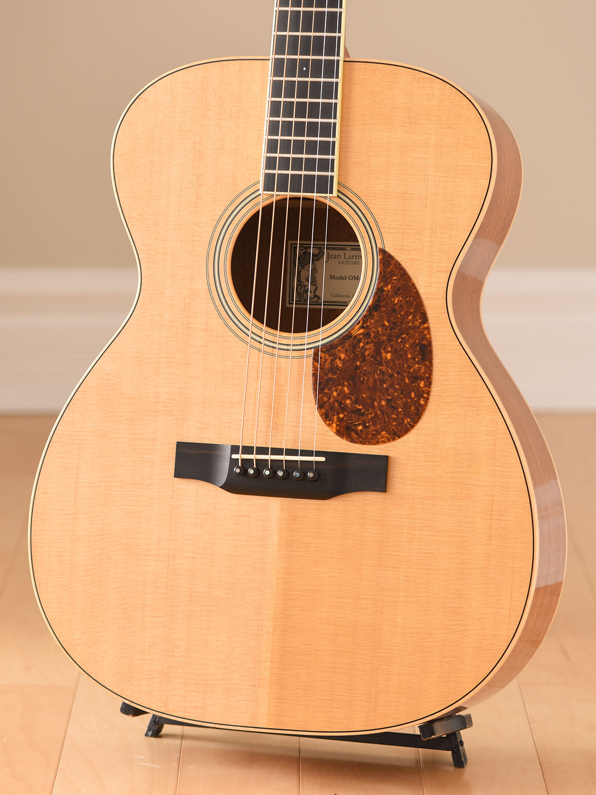 2002 Larrivée OM-04