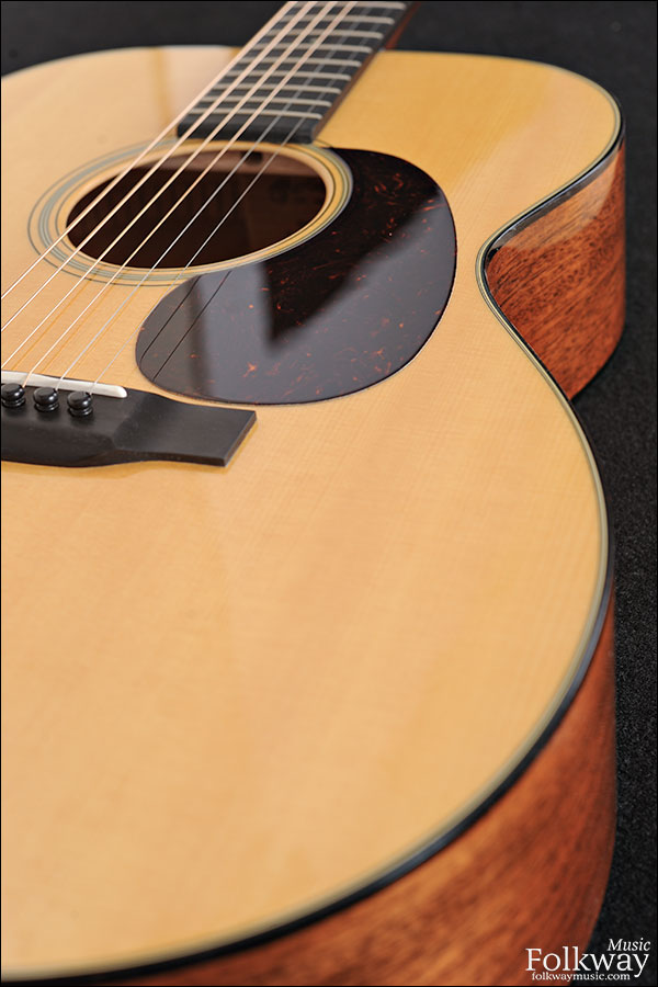 Martin 000-18 (discontinued spec)