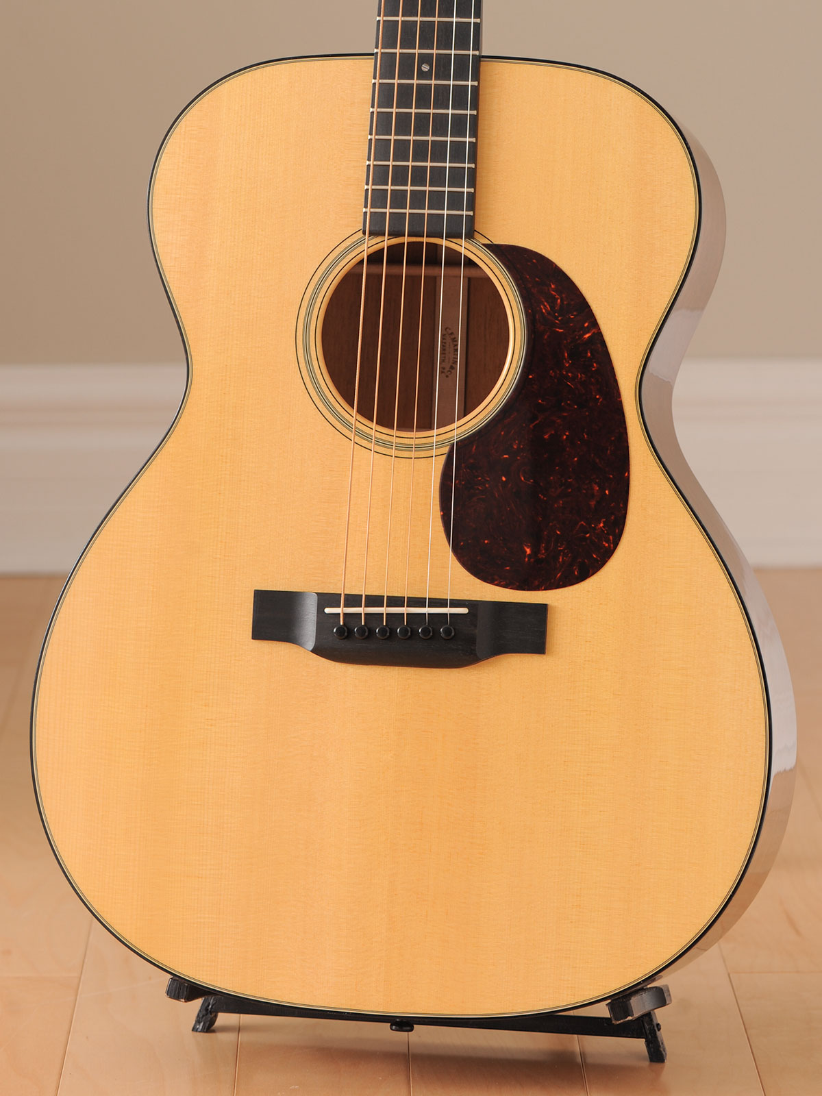 Martin 000-18 (discontinued spec)