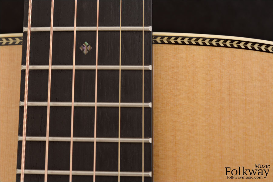 Martin OM-28 (discontinued spec)