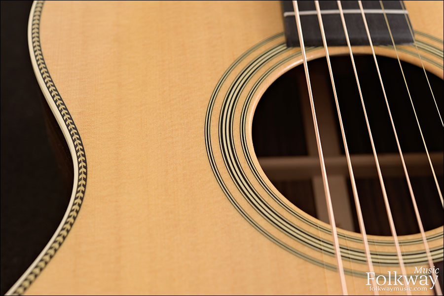 Martin OM-28 (discontinued spec)