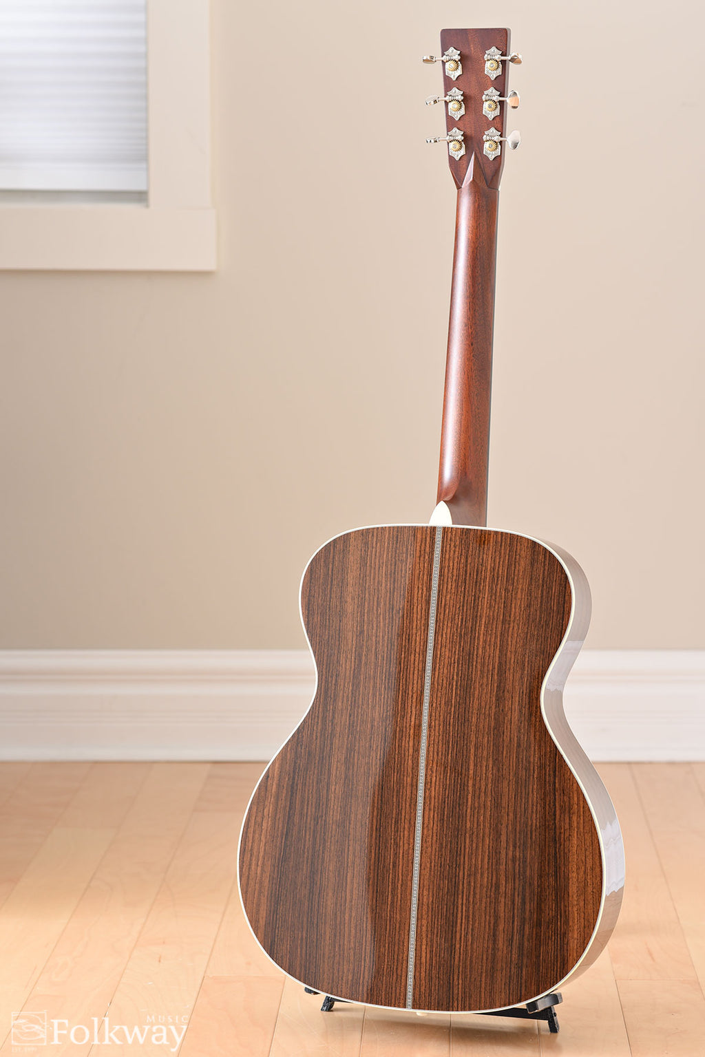 NOS 2016 Martin OM-28 Lefty