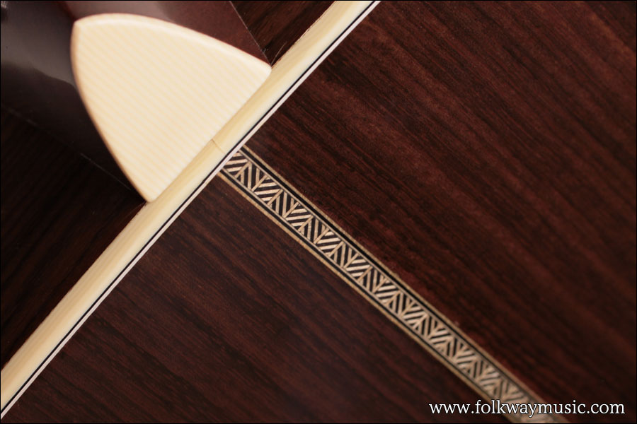 2012 Martin OM-28v