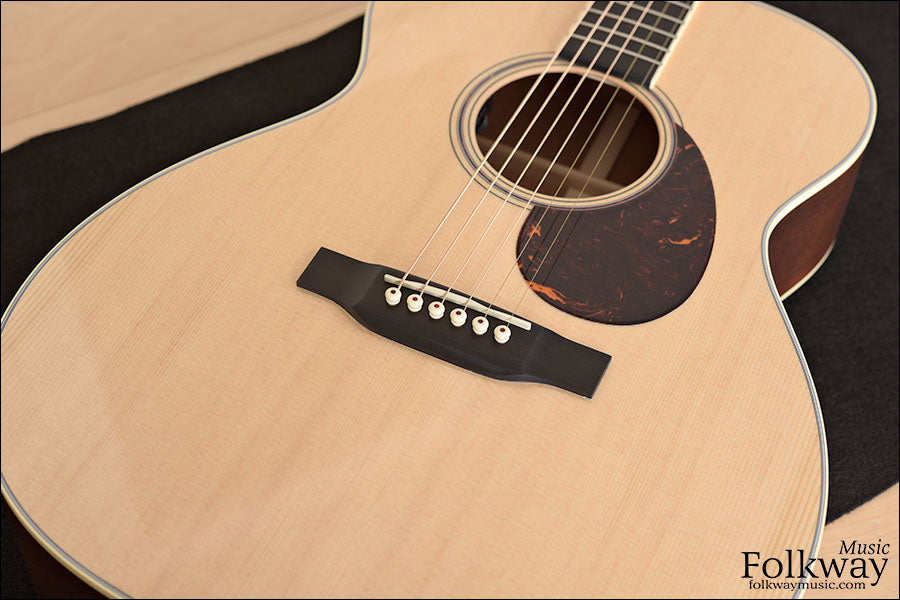 Martin OME Cherry (discontinued spec)