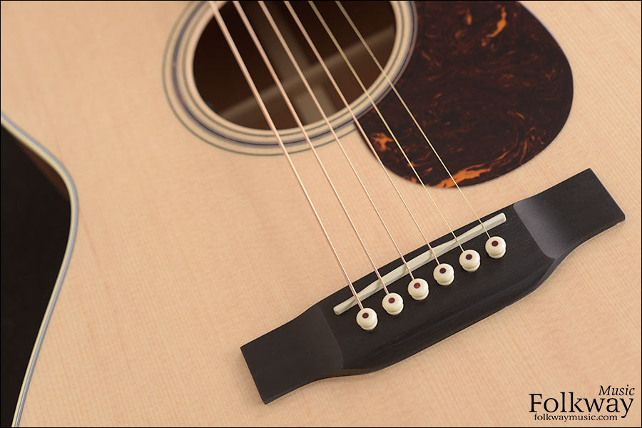 Martin OME Cherry (discontinued spec)