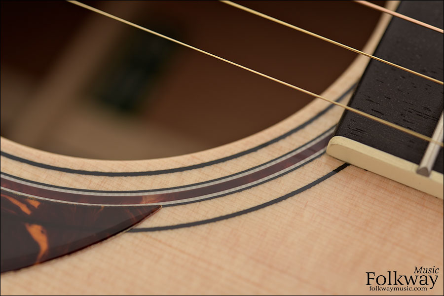 Martin OME Cherry (discontinued spec)