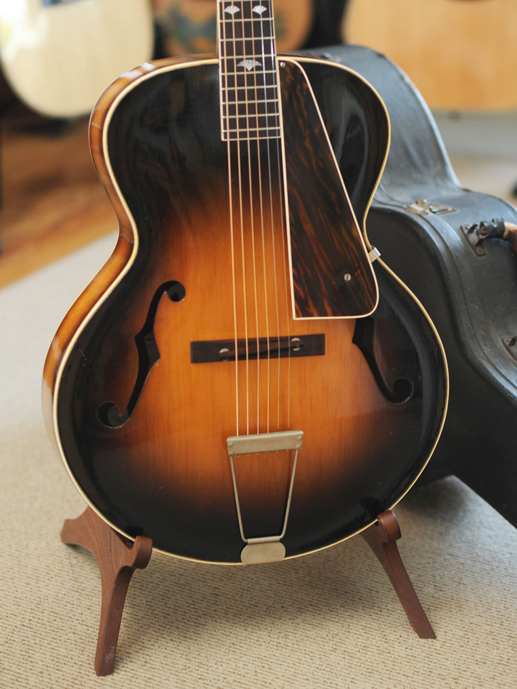 1937 Gibson Recording King 1123 (M-4)