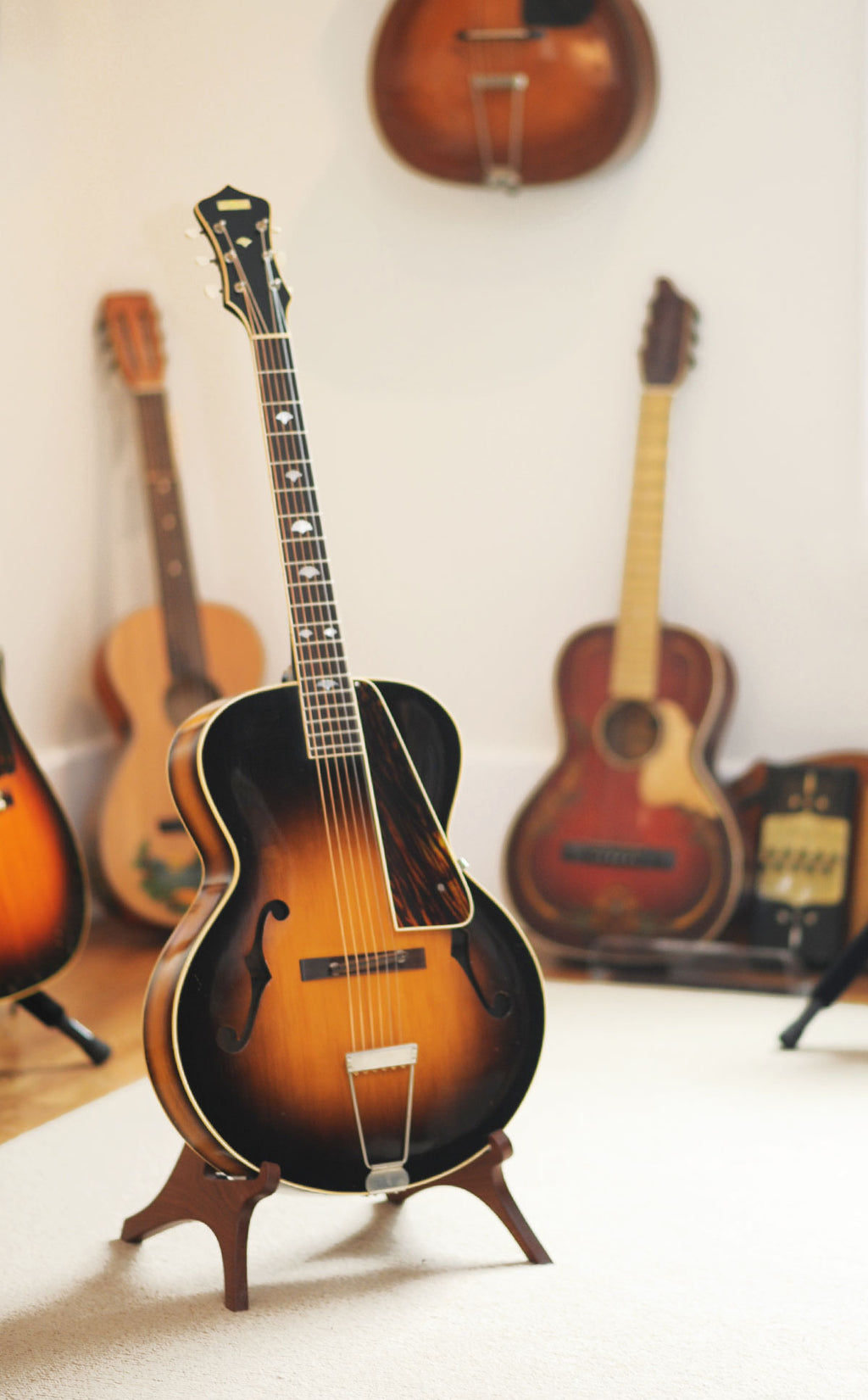 1937 Gibson Recording King 1123 (M-4)