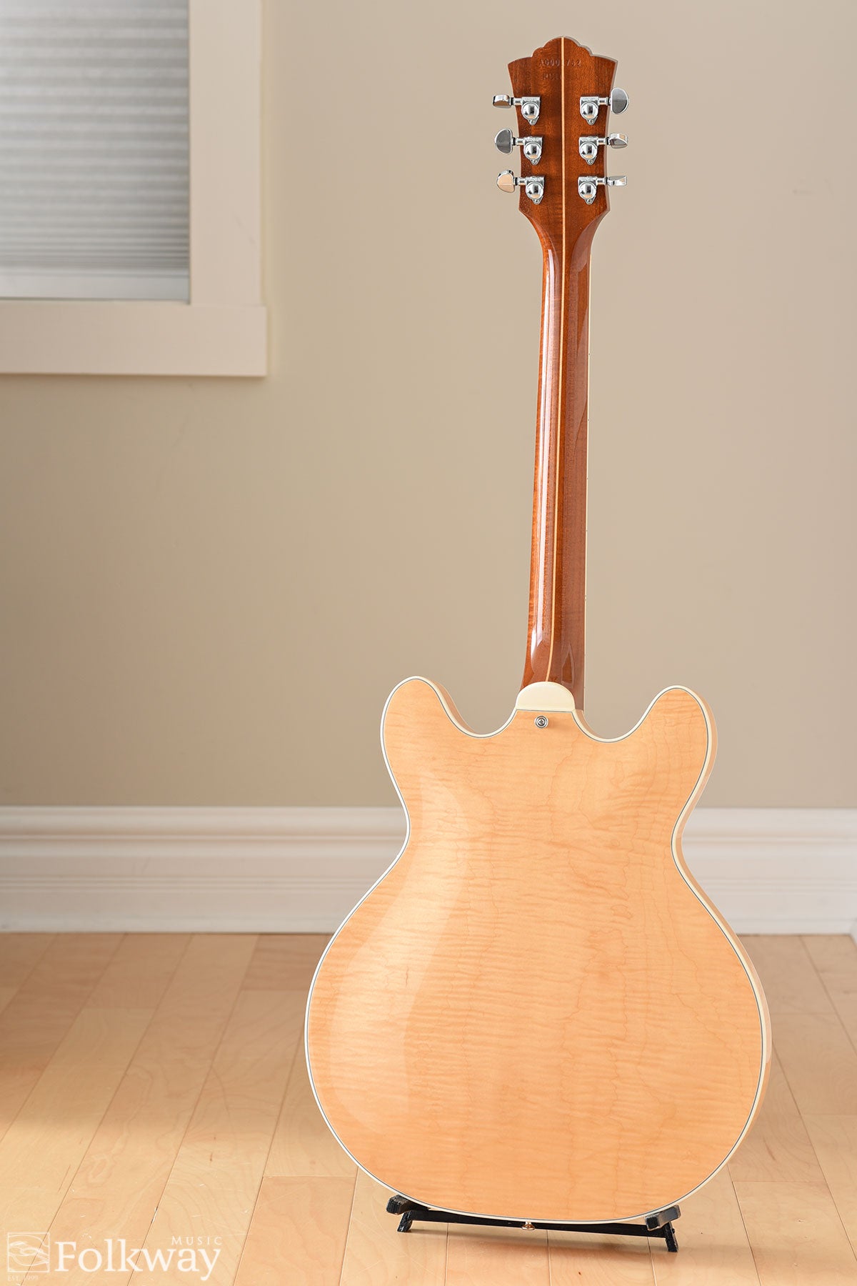 2001 Guild Starfire IV