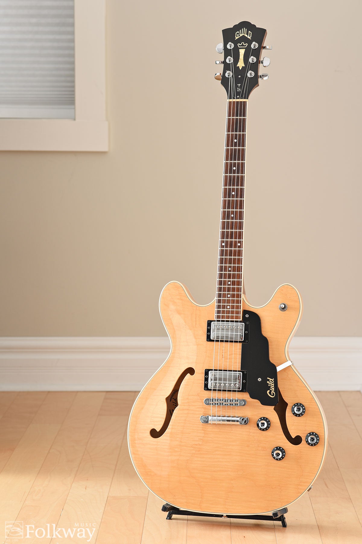 2001 Guild Starfire IV