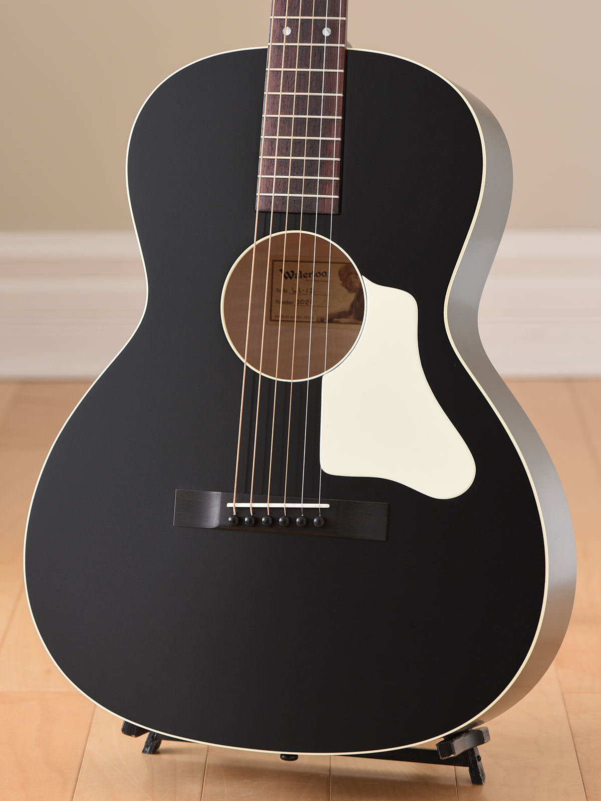 Waterloo WL-12 Black
