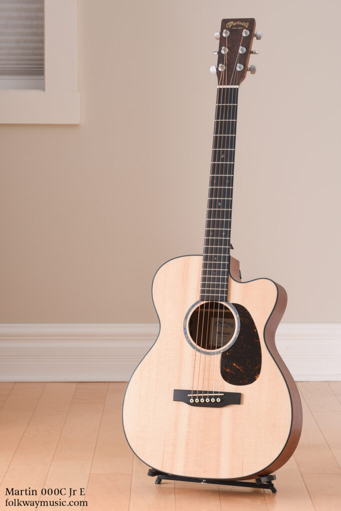 New Y25 Martin 000C Junior E acoustic travel guitar