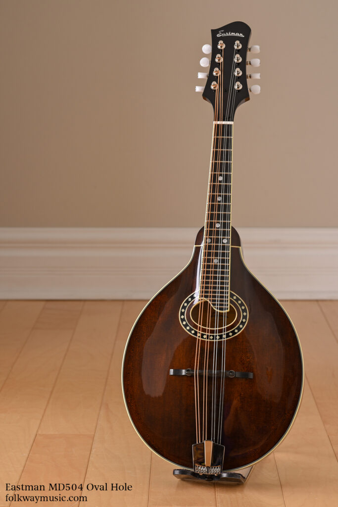 Eastman MD504 Oval Hole Mandolin